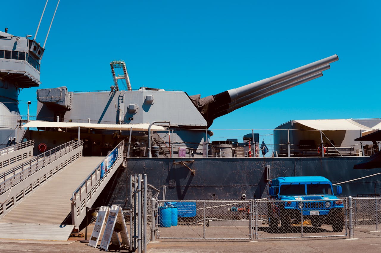 pintura para el mantenimiento de equipos e instalaciones militares y navales